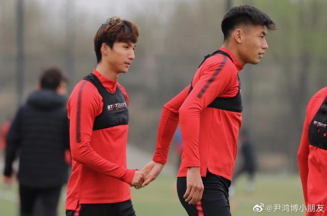 本轮英超，切尔西2-0击败谢菲联，帕尔默传射建功。